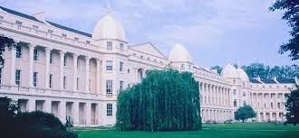 LSE MSc Finance Review – Fees, Admissions & Career Prospects Cover Image